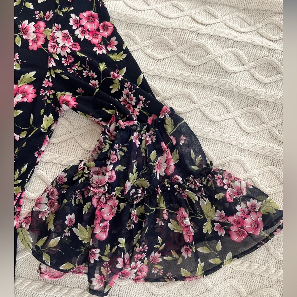Chelsea Taylor Floral Bell Sleeve Mid Length Dress Women’s Size 8 - Picture 13 of 16